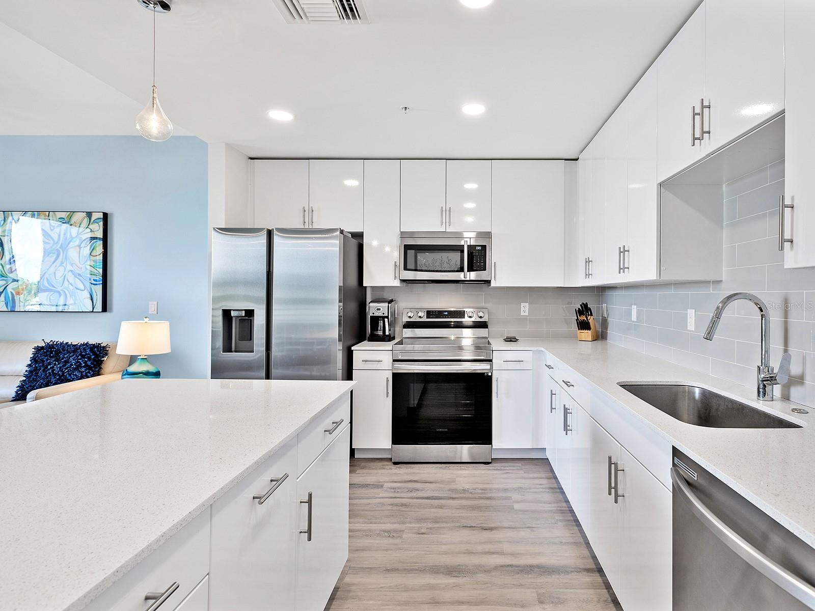 1709 N TAMIAMI TRL #318, SARASOTA, FL, 34234