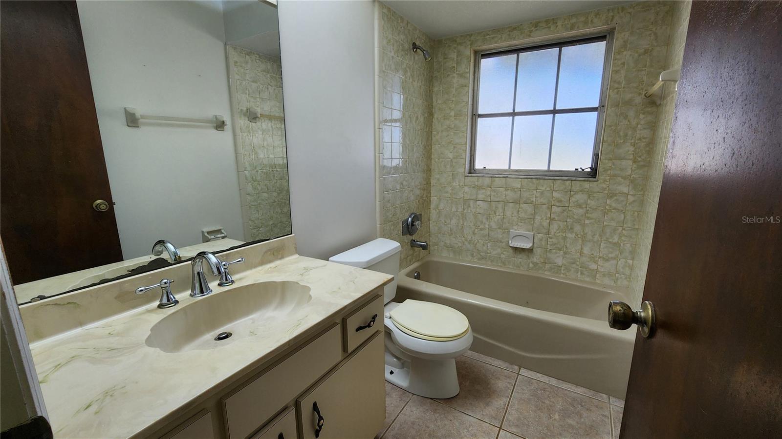 18054 ACKERMAN AVE, PORT CHARLOTTE, FL, 33948