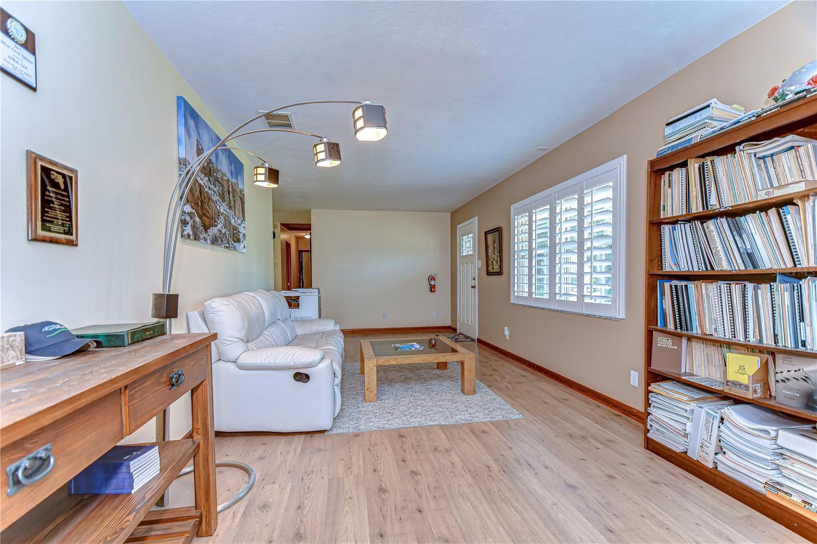 13329 N ARMENIA AVE, TAMPA, FL, 33613