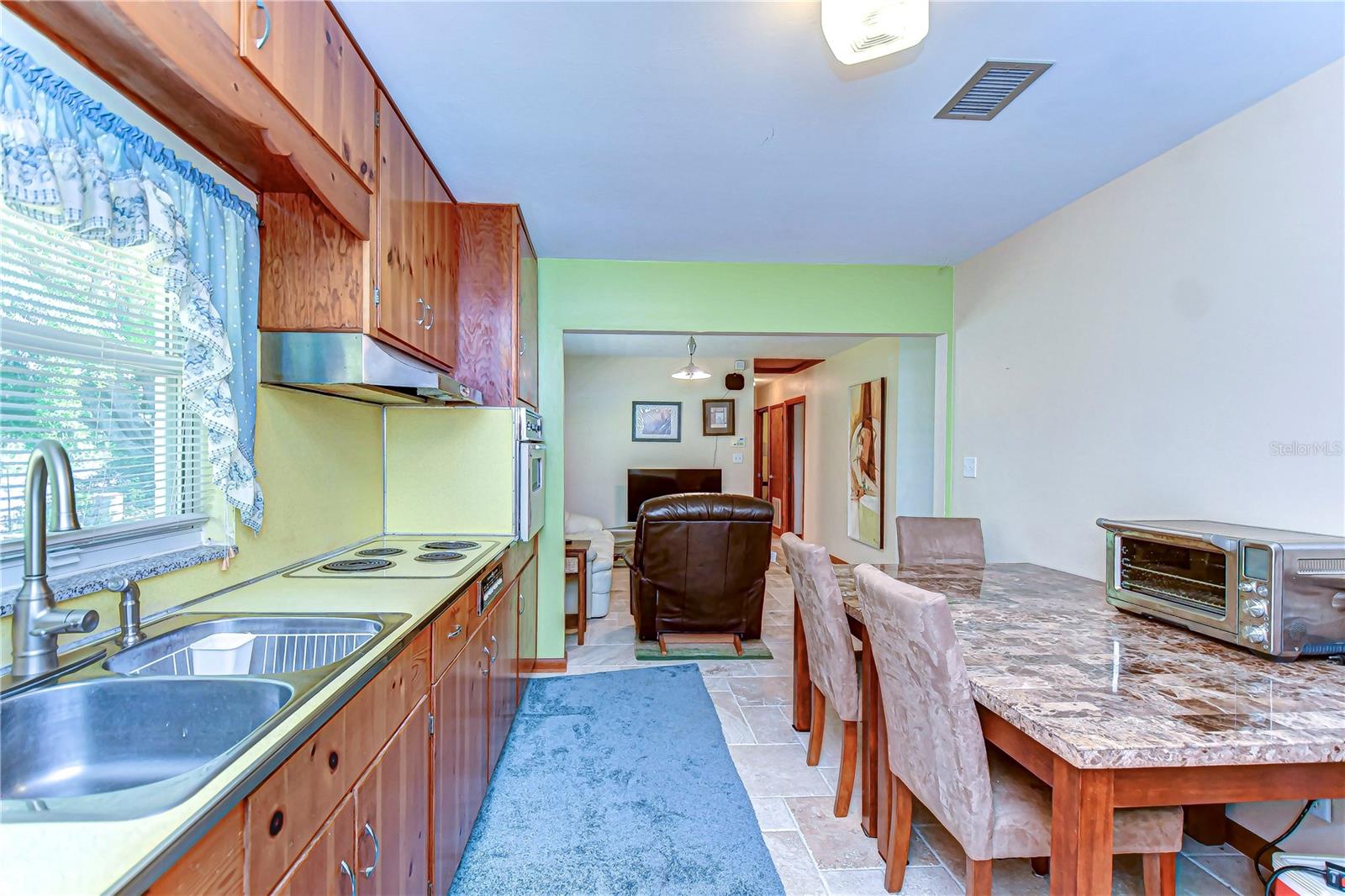 13329 N ARMENIA AVE, TAMPA, FL, 33613