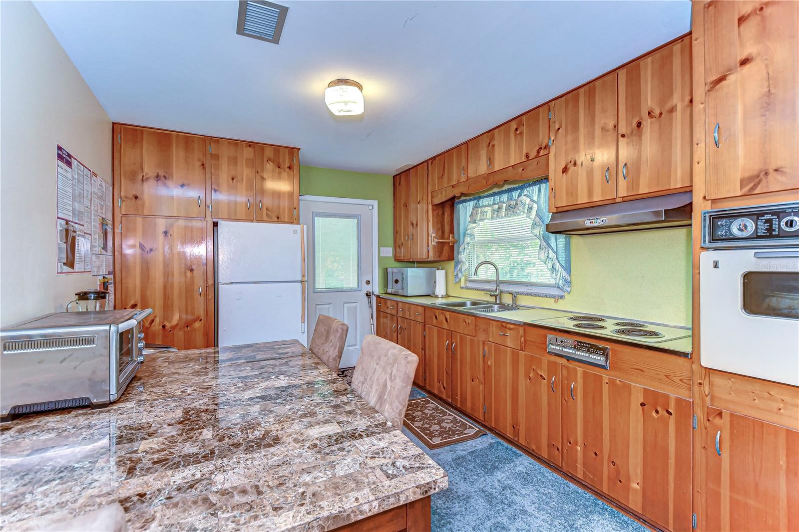 13329 N ARMENIA AVE, TAMPA, FL, 33613
