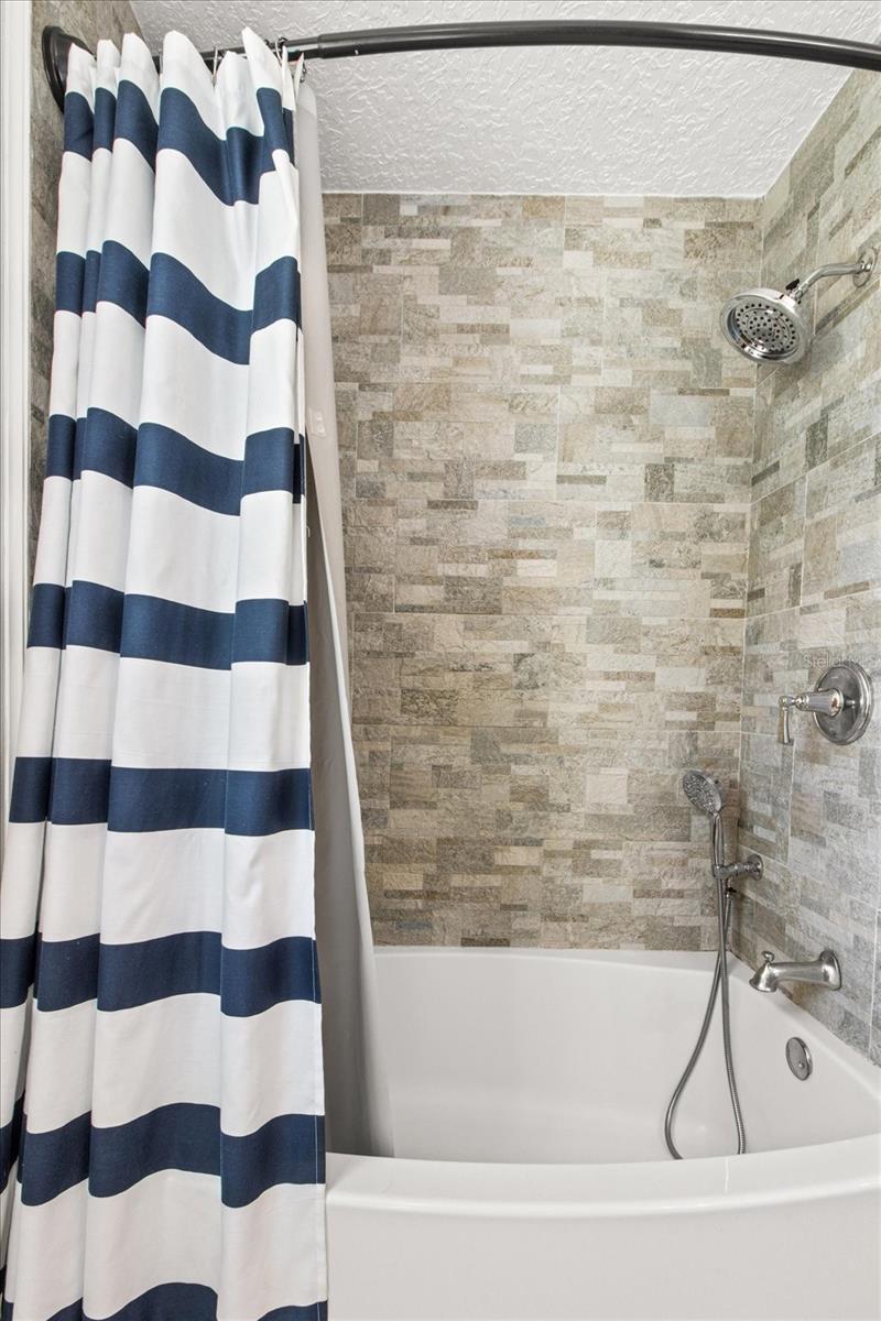 2400 E HAMPSHIRE ST, INVERNESS, FL, 34453