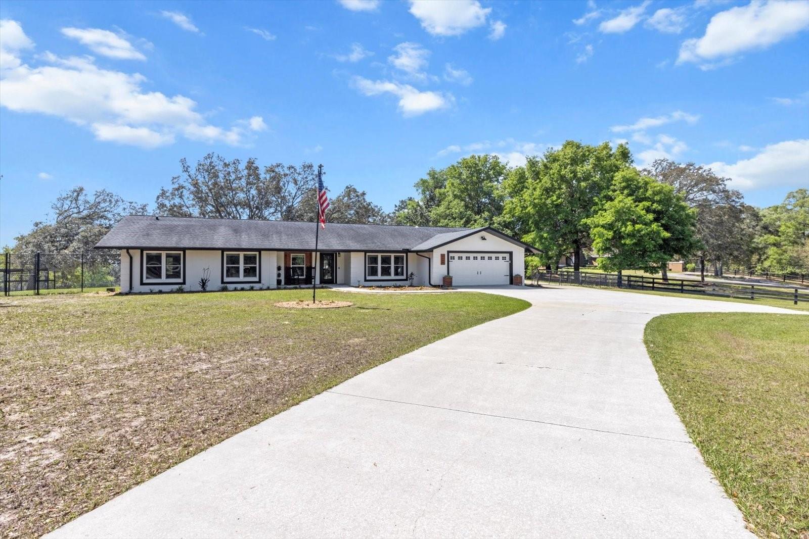 2400 E HAMPSHIRE ST, INVERNESS, FL, 34453
