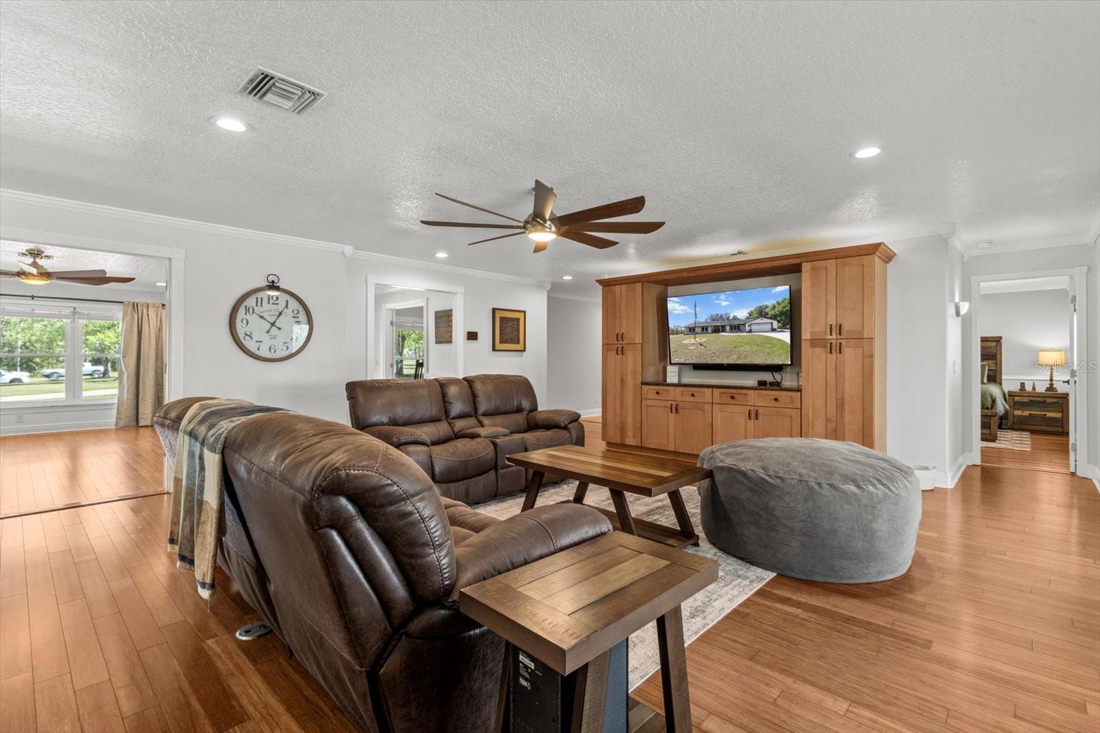 2400 E HAMPSHIRE ST, INVERNESS, FL, 34453