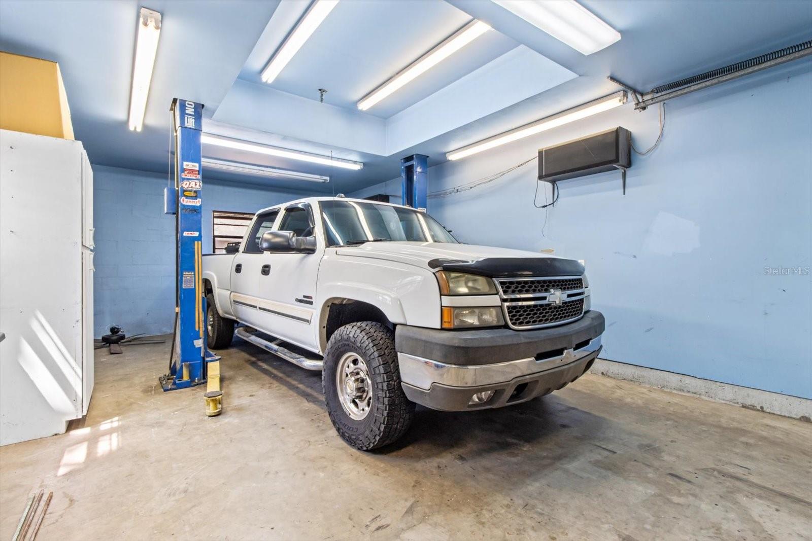 2400 E HAMPSHIRE ST, INVERNESS, FL, 34453