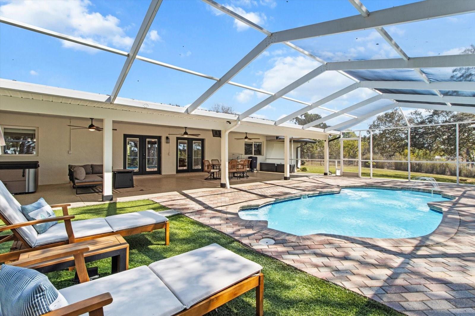 2400 E HAMPSHIRE ST, INVERNESS, FL, 34453