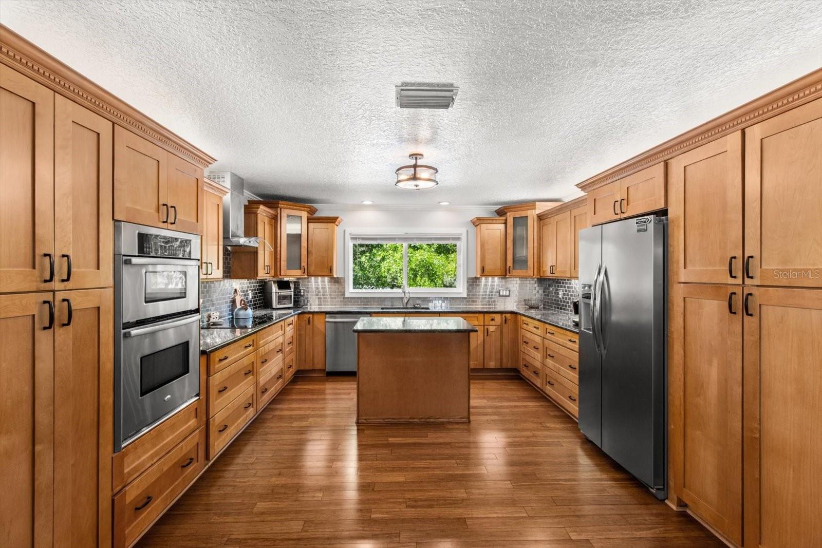 2400 E HAMPSHIRE ST, INVERNESS, FL, 34453