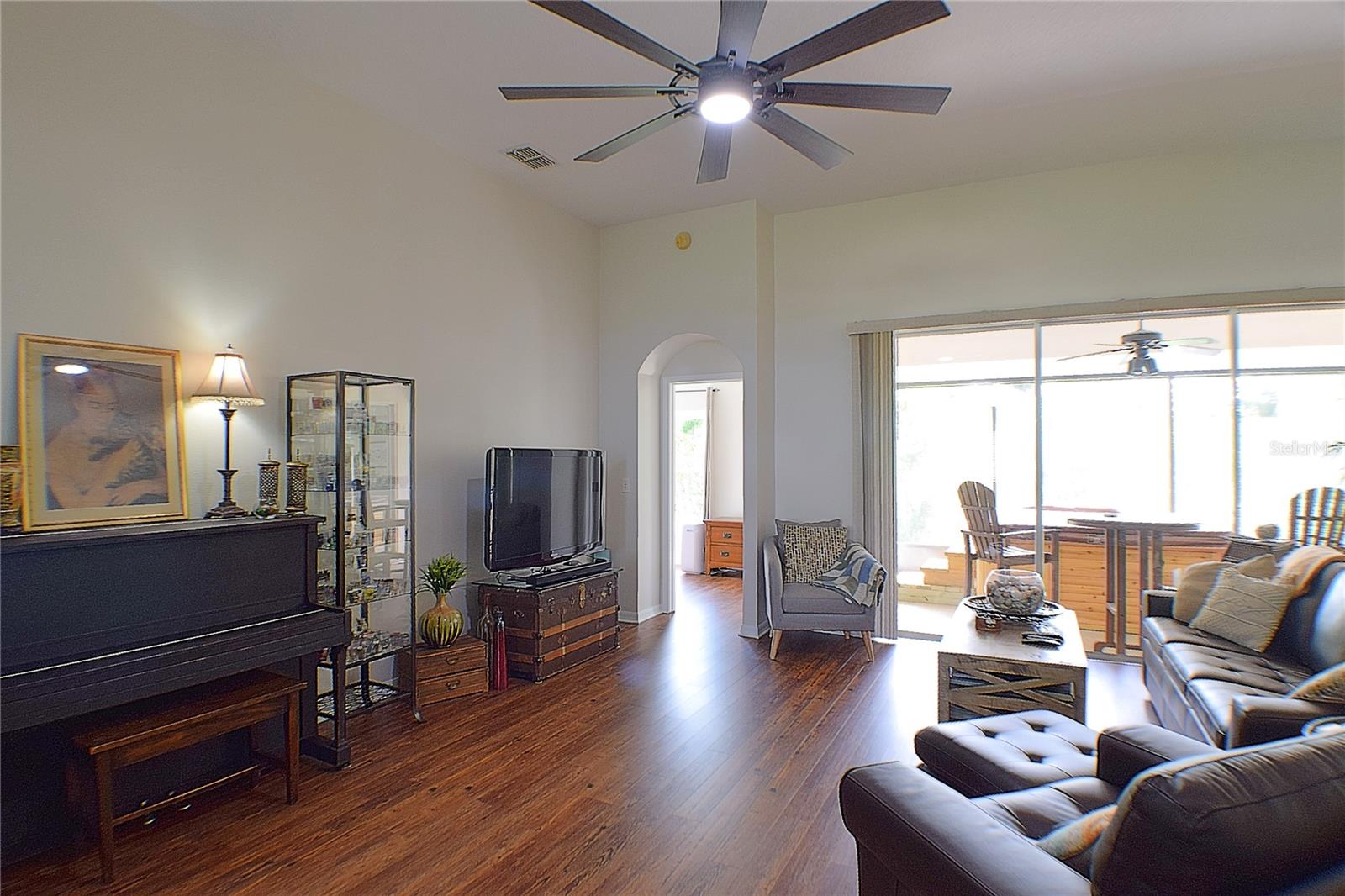 10118 CLEGHORN DR, SAN ANTONIO, FL, 33576