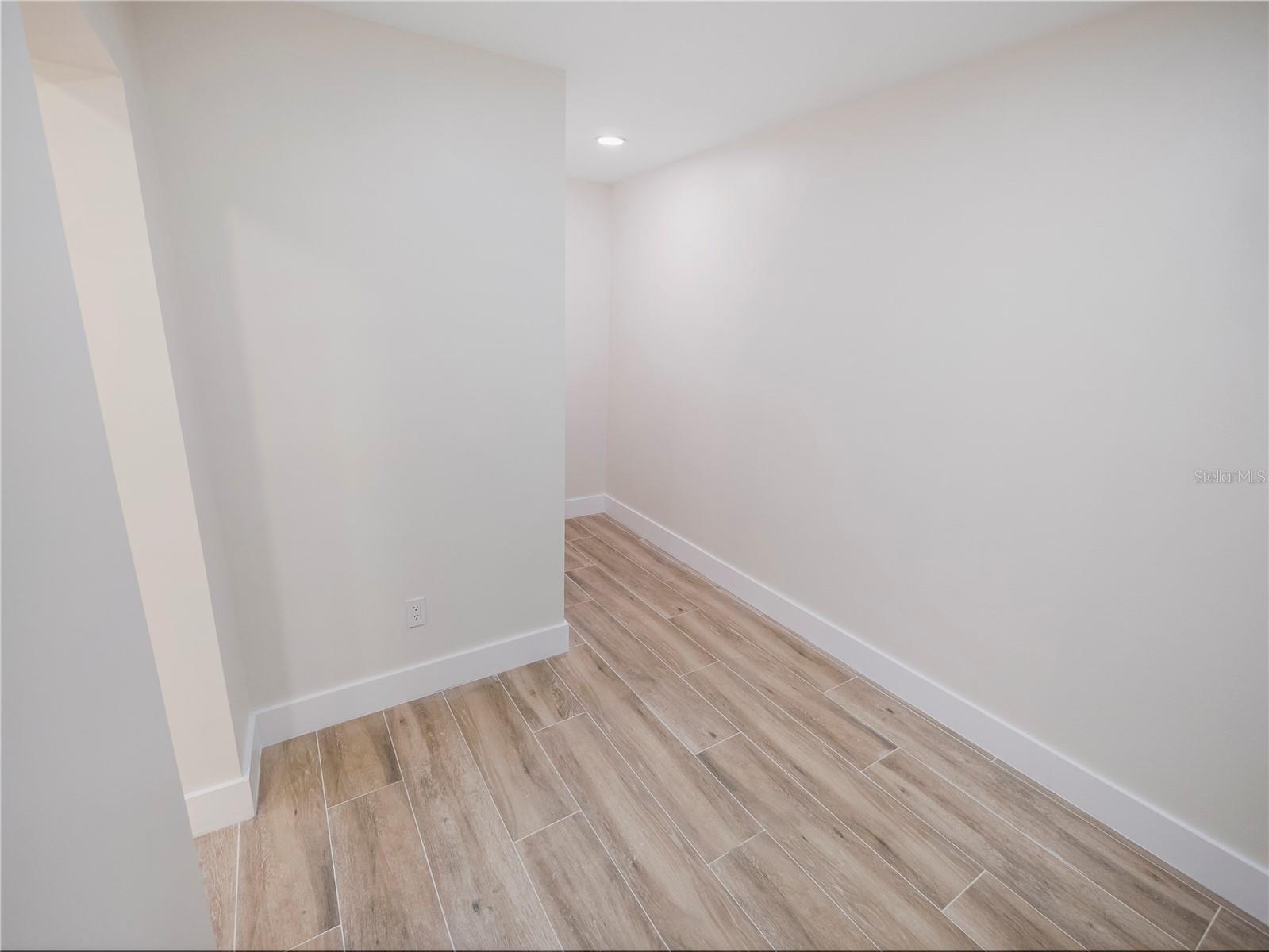 6790 EDGEWORTH DR, ORLANDO, FL, 32819