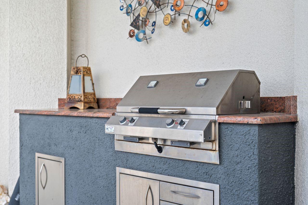 O6295899 Property Photo