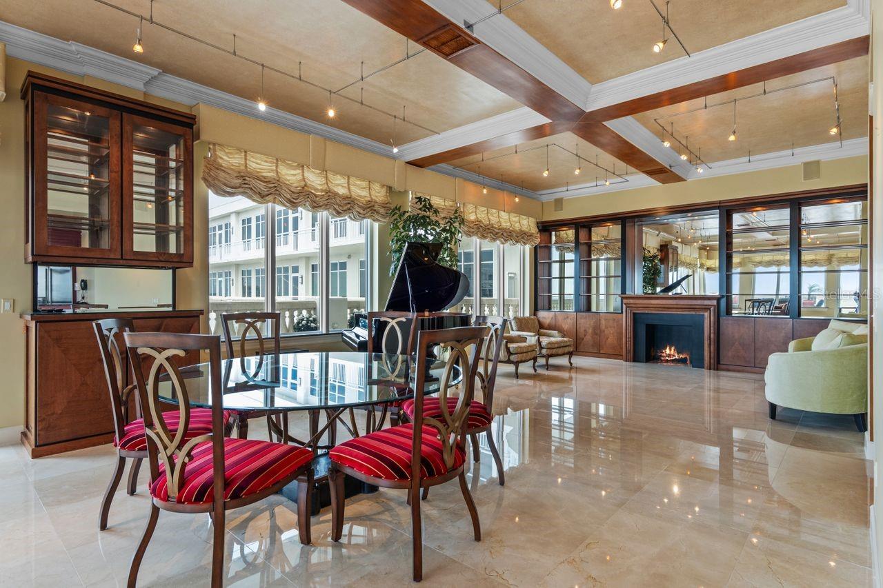 O6295899 Property Photo