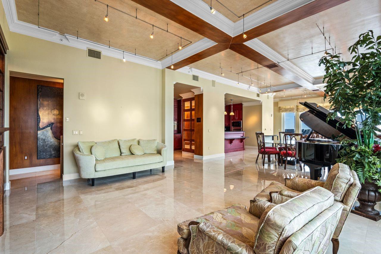 O6295899 Property Photo