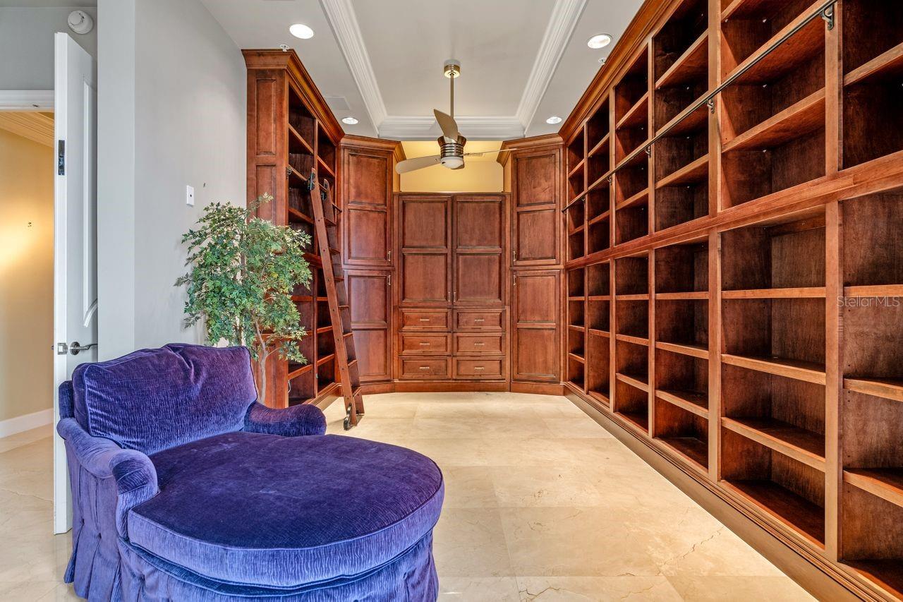 O6295899 Property Photo