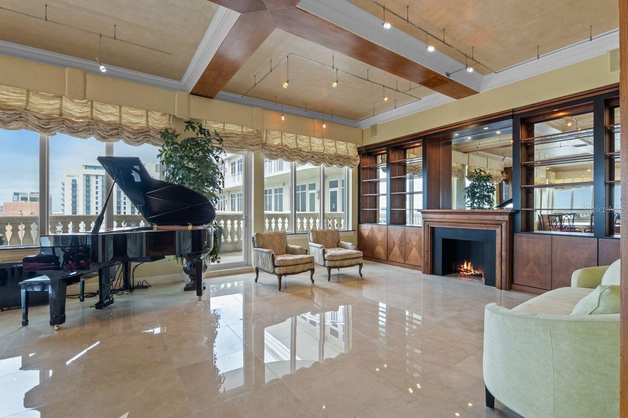 O6295899 Property Photo