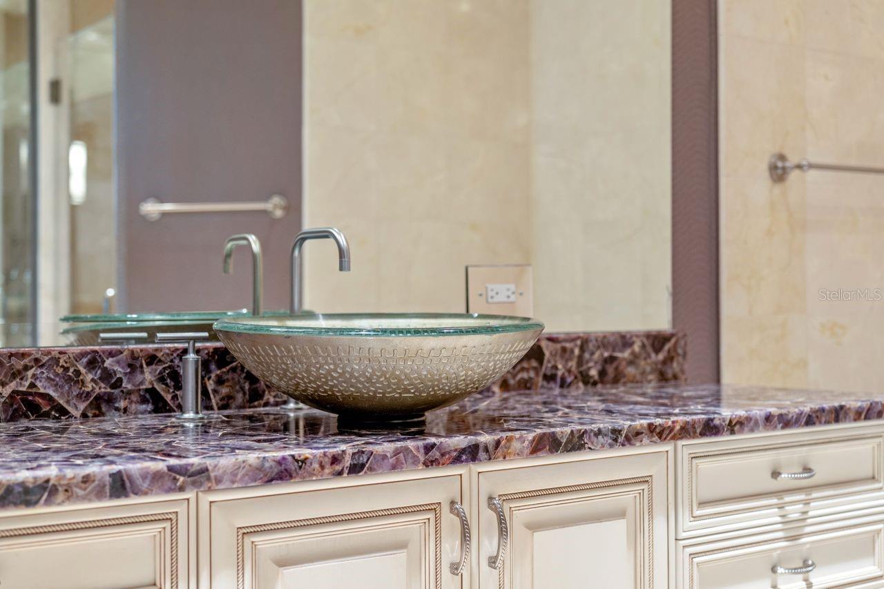 O6295899 Property Photo