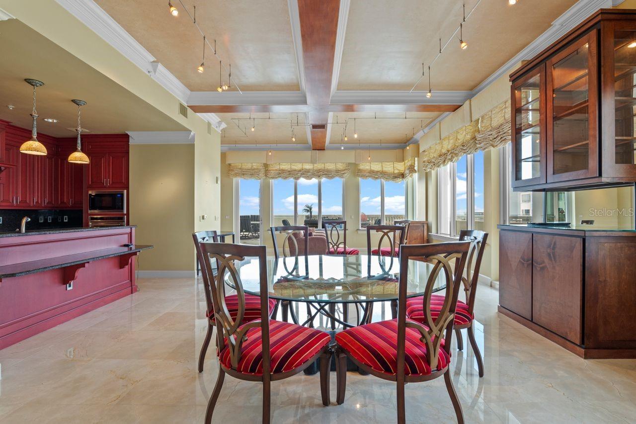 O6295899 Property Photo