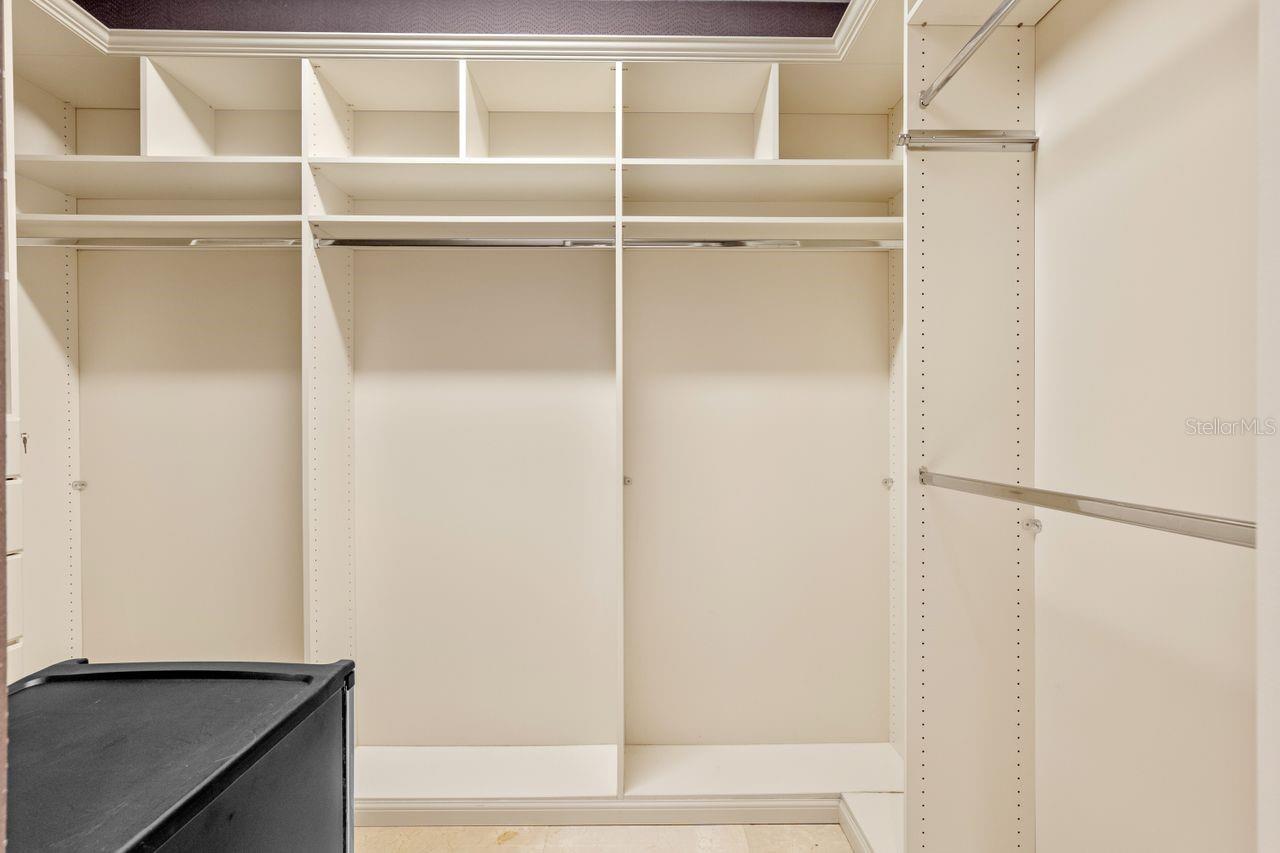 O6295899 Property Photo