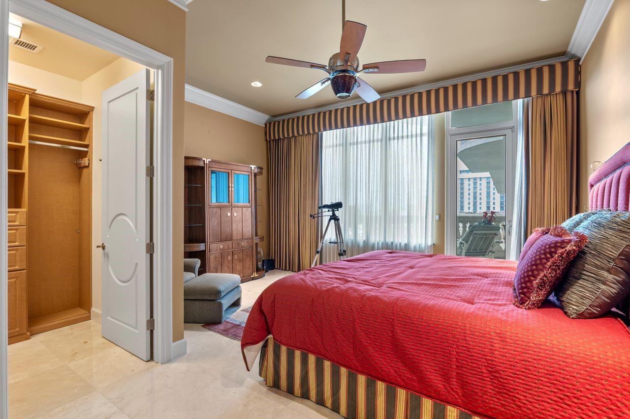 O6295899 Property Photo