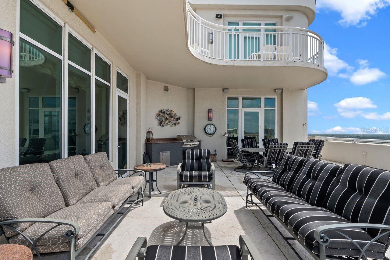 O6295899 Property Photo