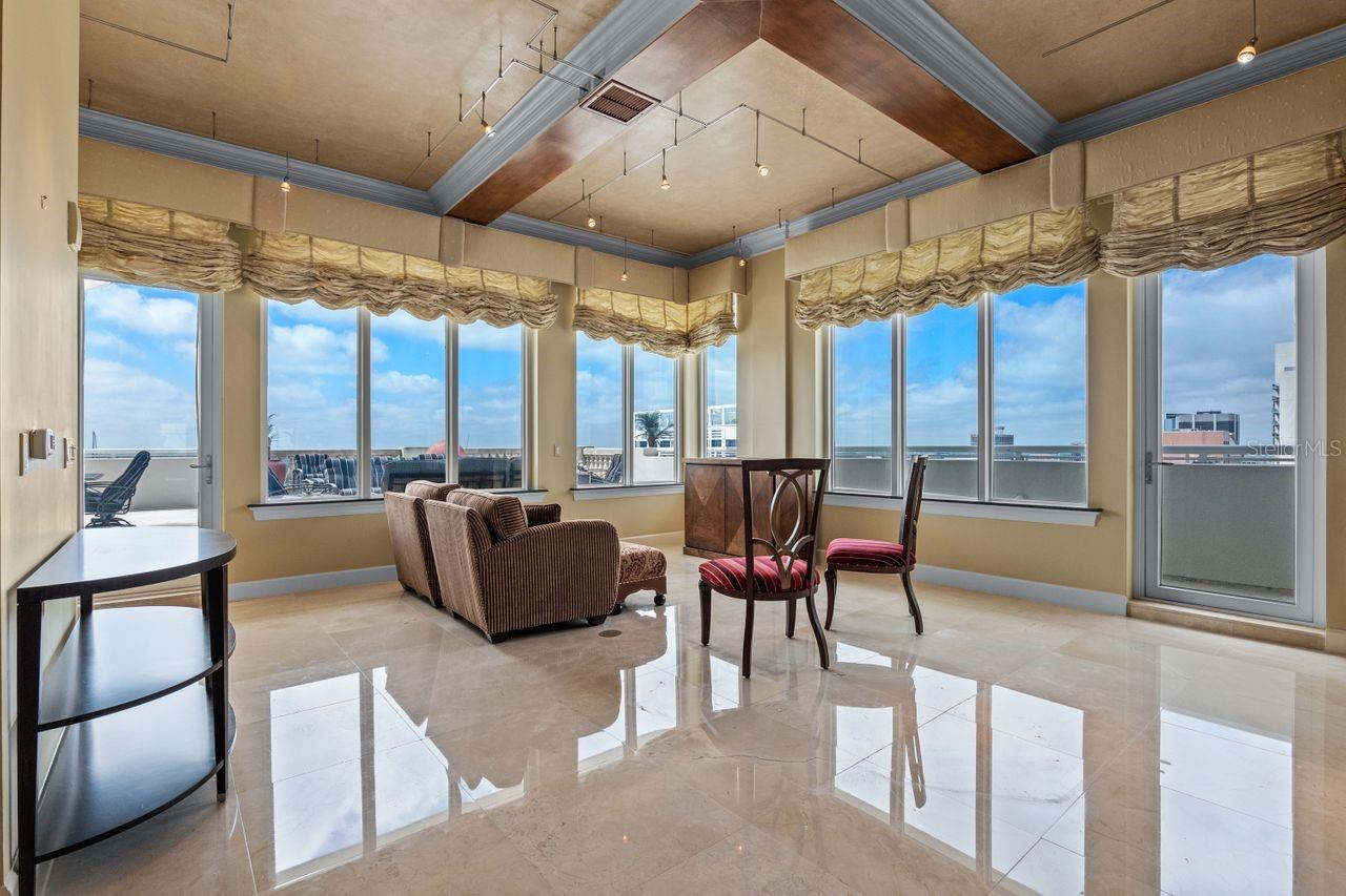 O6295899 Property Photo