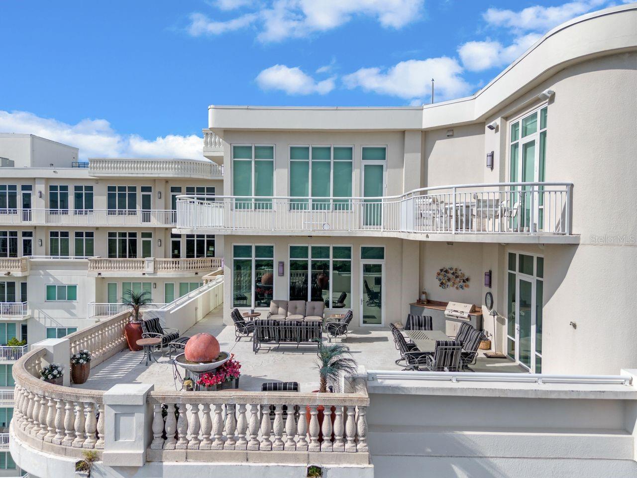 O6295899 Property Photo