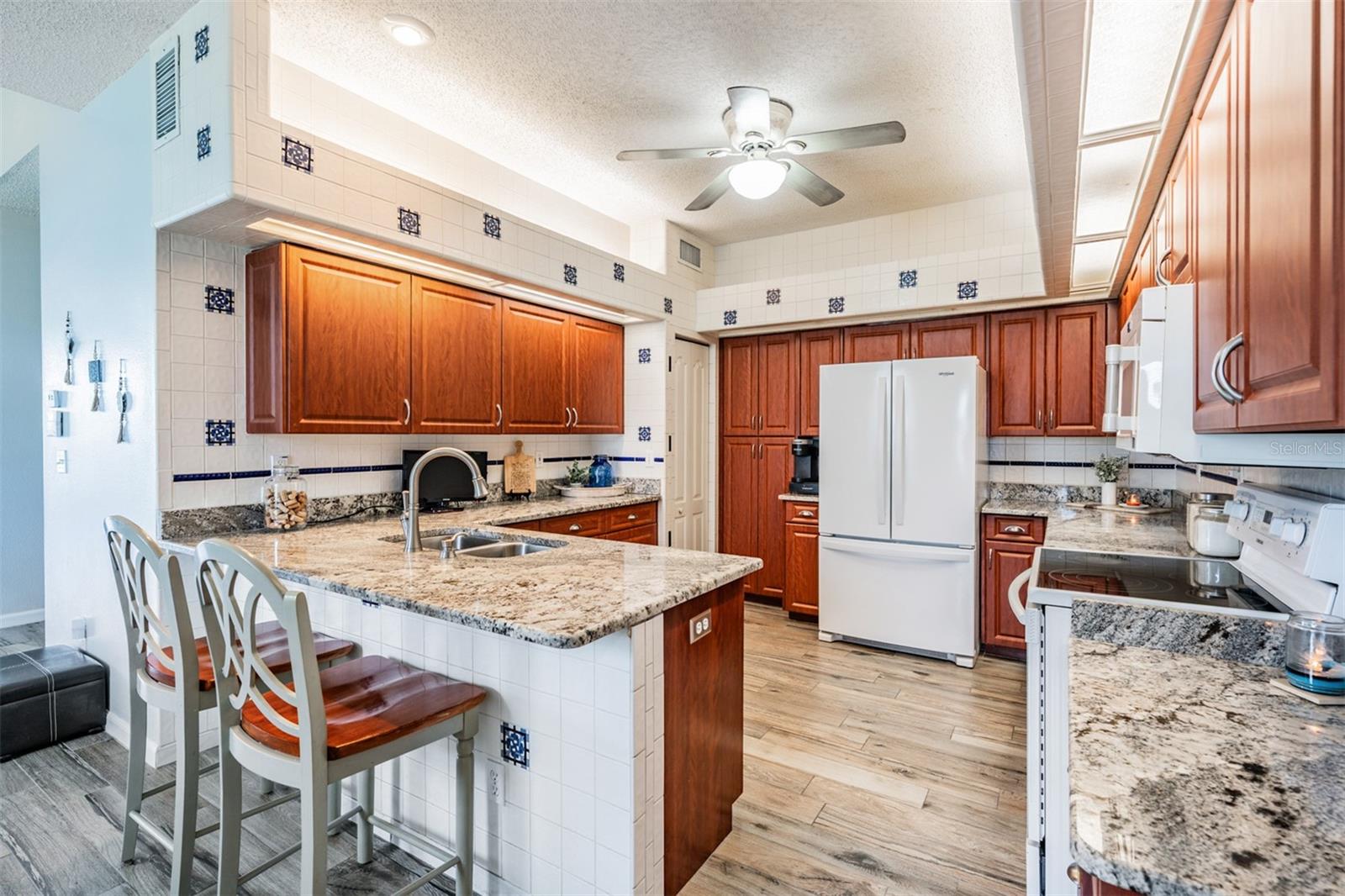 217 HEMINGWAY DR, OLDSMAR, FL, 34677