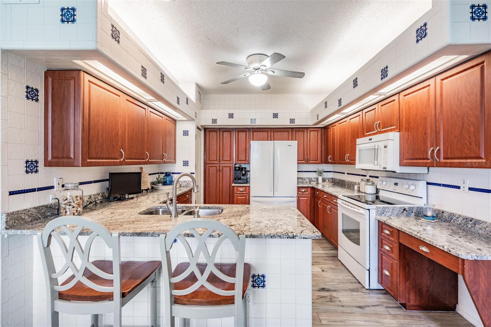 217 HEMINGWAY DR, OLDSMAR, FL, 34677