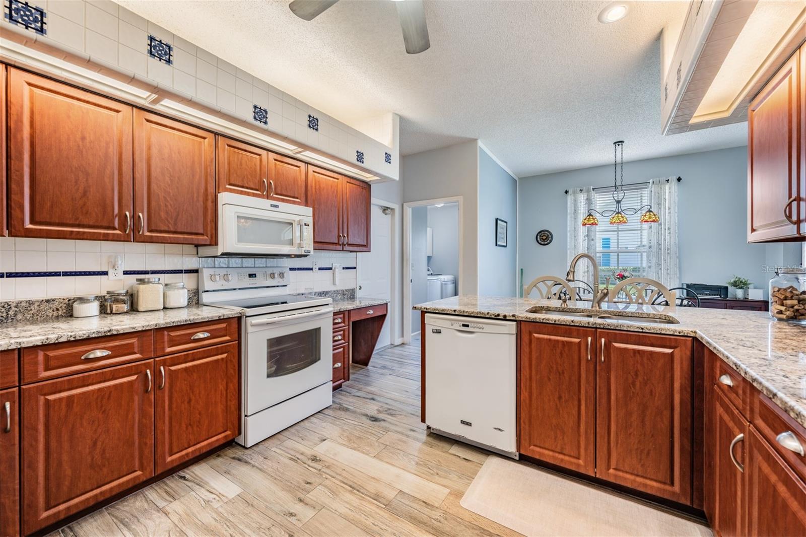 217 HEMINGWAY DR, OLDSMAR, FL, 34677