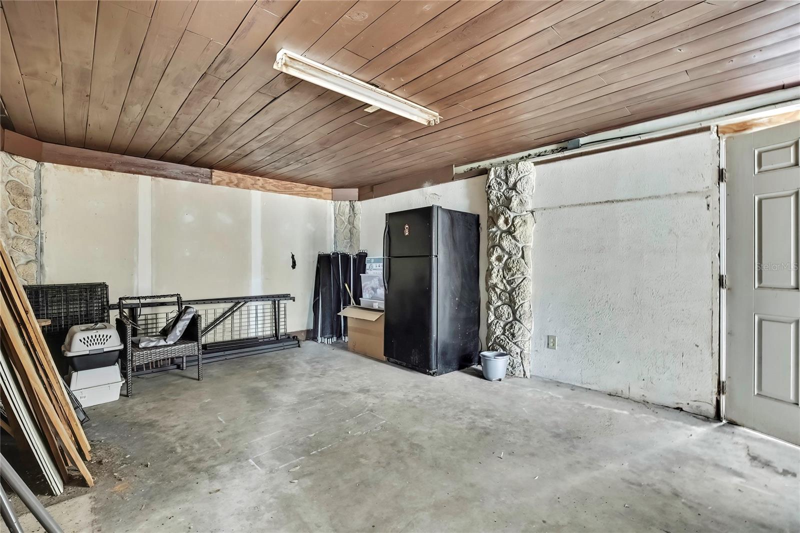 1401 MEADOWBROOK AVE W, TAMPA, FL, 33612