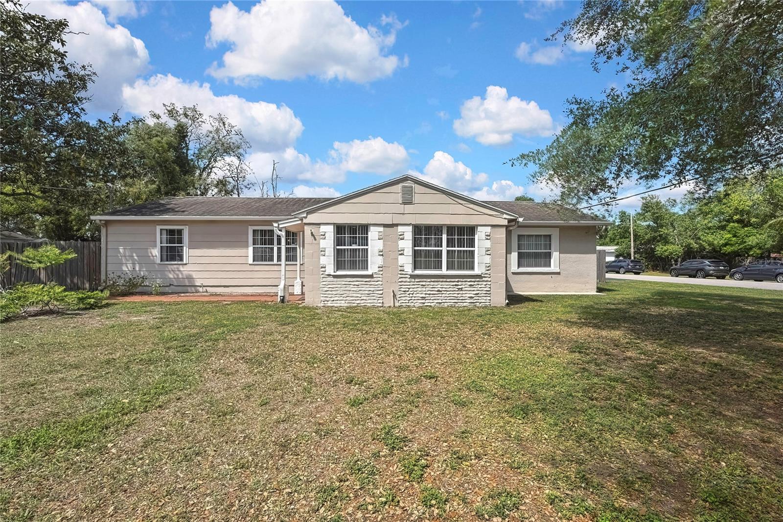 1401 MEADOWBROOK AVE W, TAMPA, FL, 33612