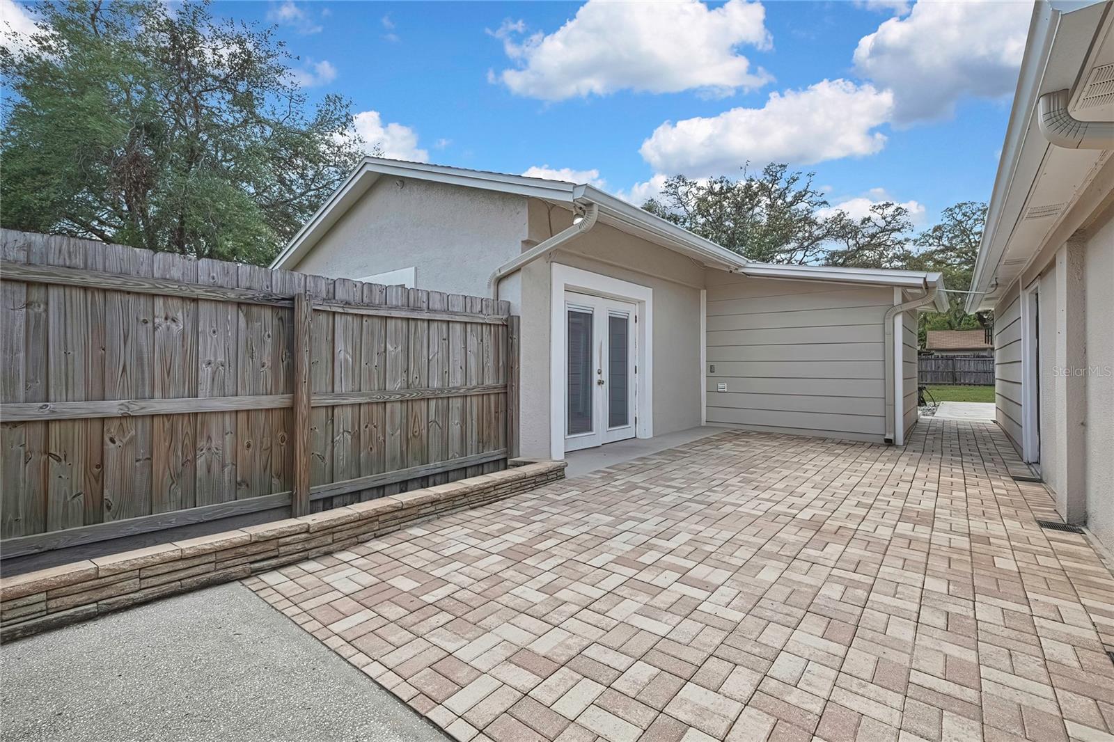 1401 MEADOWBROOK AVE W, TAMPA, FL, 33612