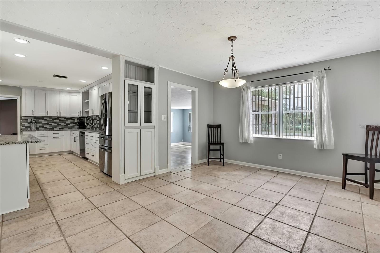 1401 MEADOWBROOK AVE W, TAMPA, FL, 33612