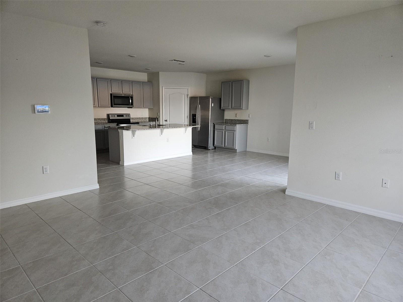 2554 RYLAND FALLS DR, LAKELAND, FL, 33811