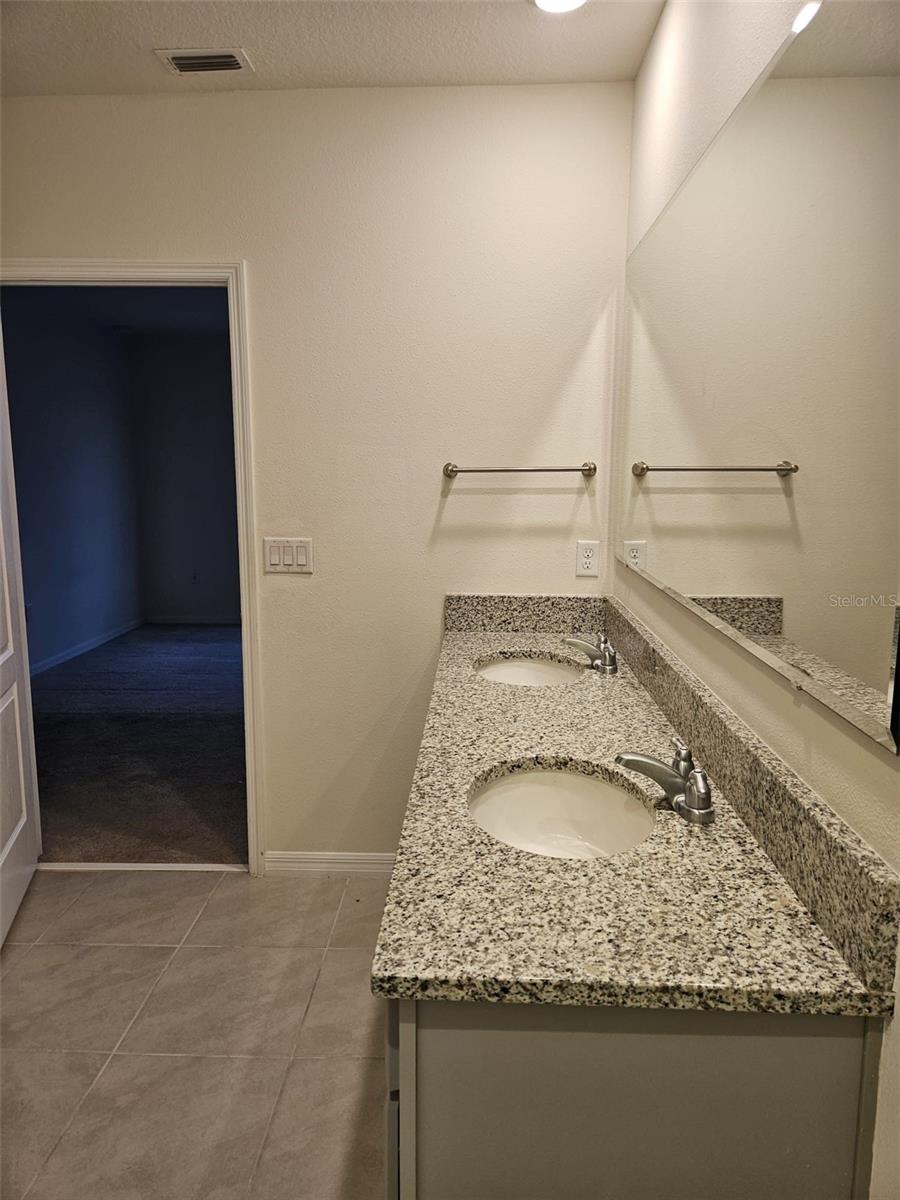 2554 RYLAND FALLS DR, LAKELAND, FL, 33811