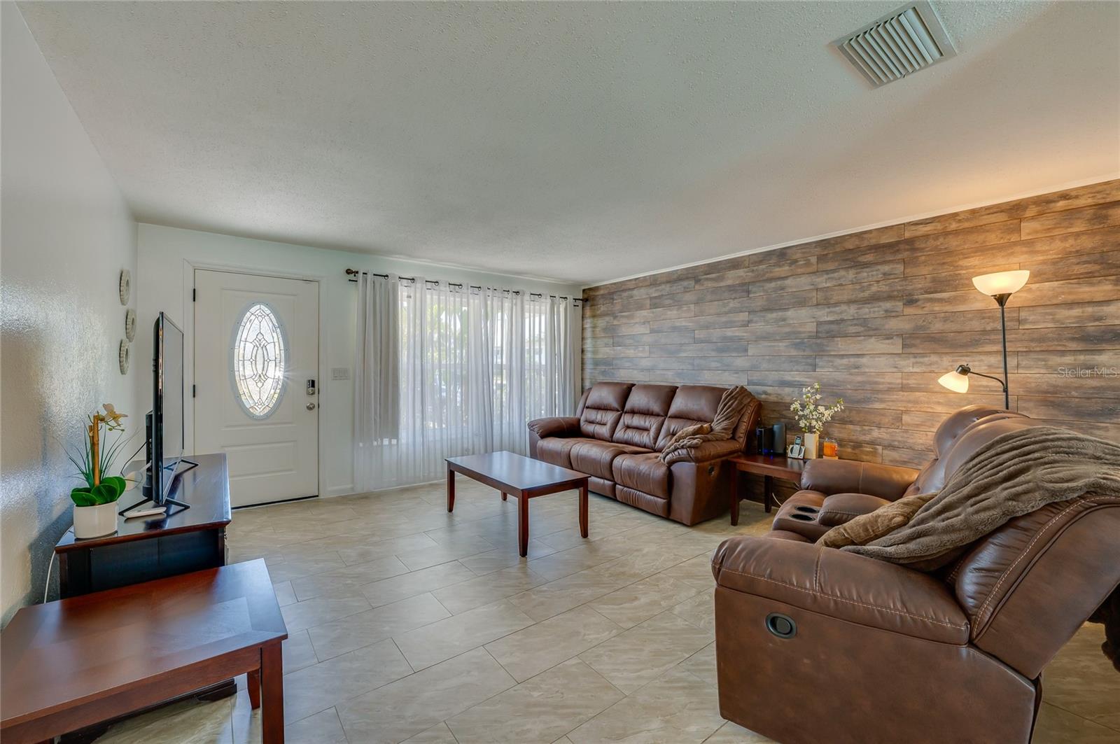 150 NAUTICAL DR, SOUTH DAYTONA, FL, 32119