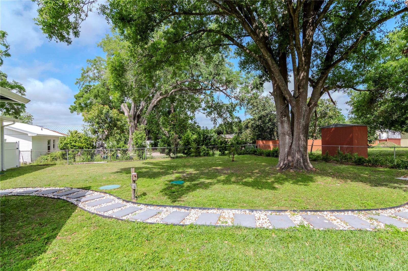 125 SIOBHAN AVE, TAMPA, FL, 33613