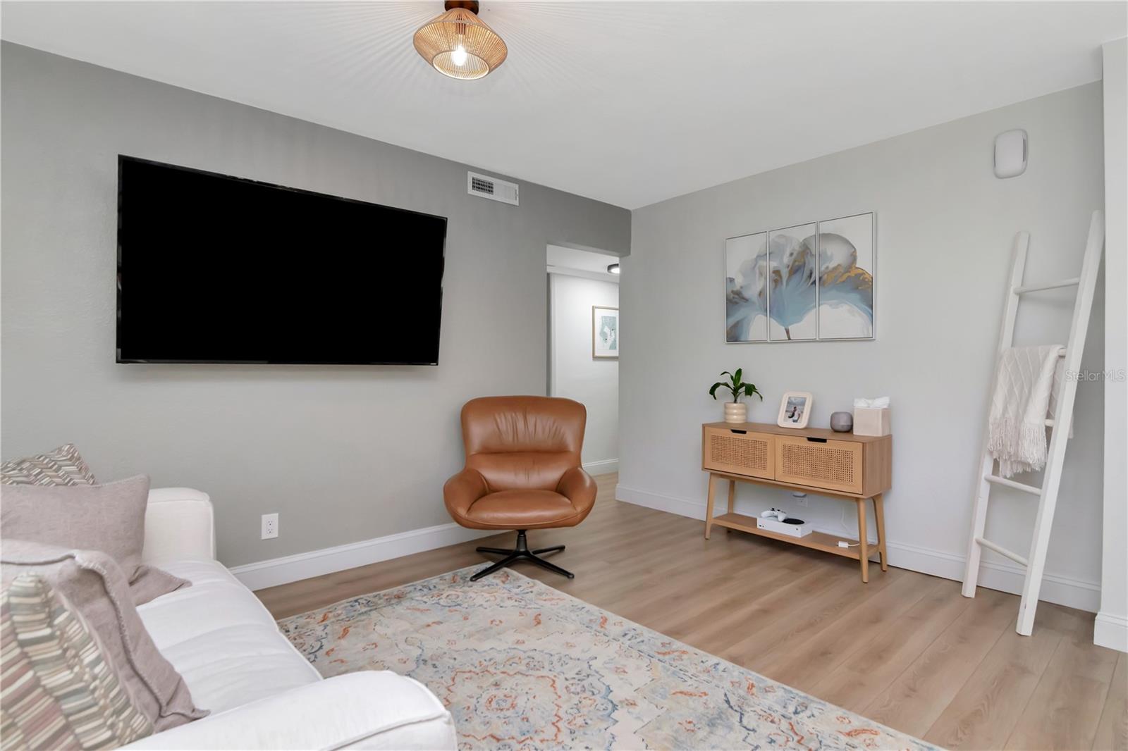 125 SIOBHAN AVE, TAMPA, FL, 33613