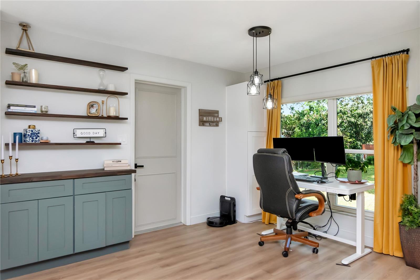 125 SIOBHAN AVE, TAMPA, FL, 33613