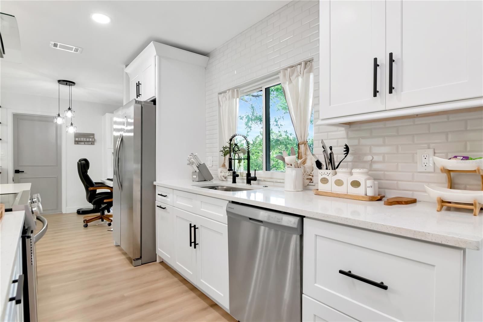 125 SIOBHAN AVE, TAMPA, FL, 33613