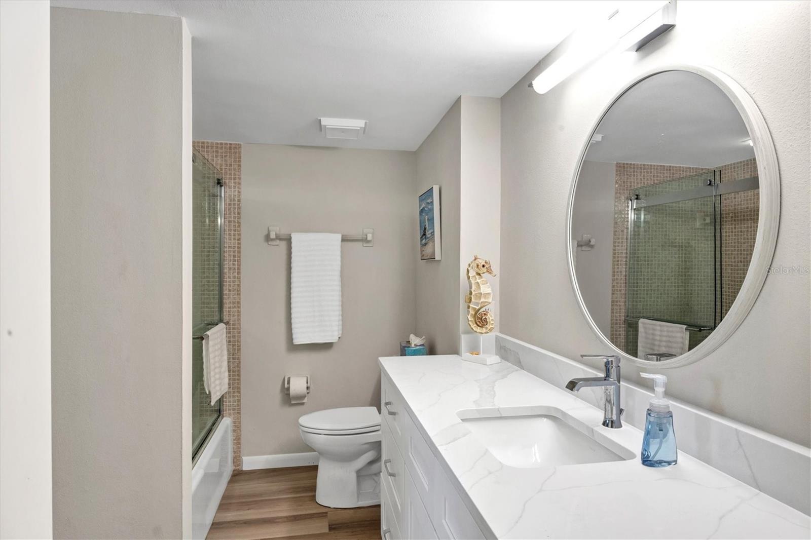 8710 MIDNIGHT PASS RD #202, SARASOTA, FL, 34242