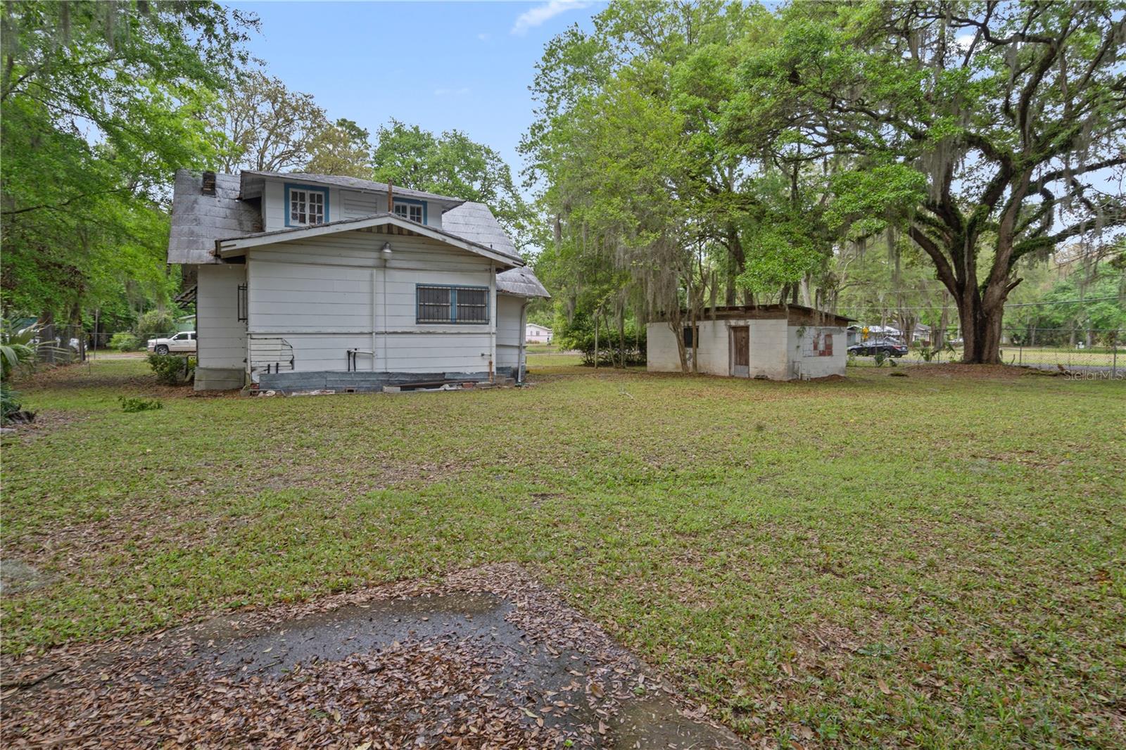 1529 NE 3RD AVE, GAINESVILLE, FL, 32641