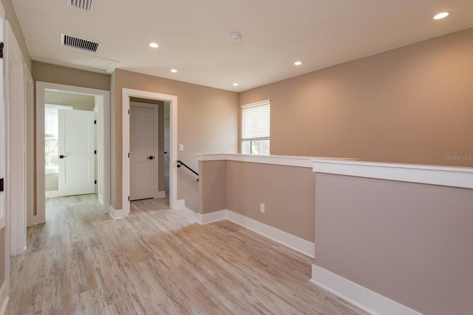 1340 CRYSTAL LAKE AVE E, ORLANDO, FL, 32806