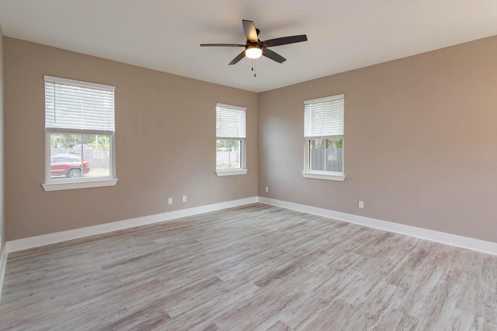 1340 CRYSTAL LAKE AVE E, ORLANDO, FL, 32806