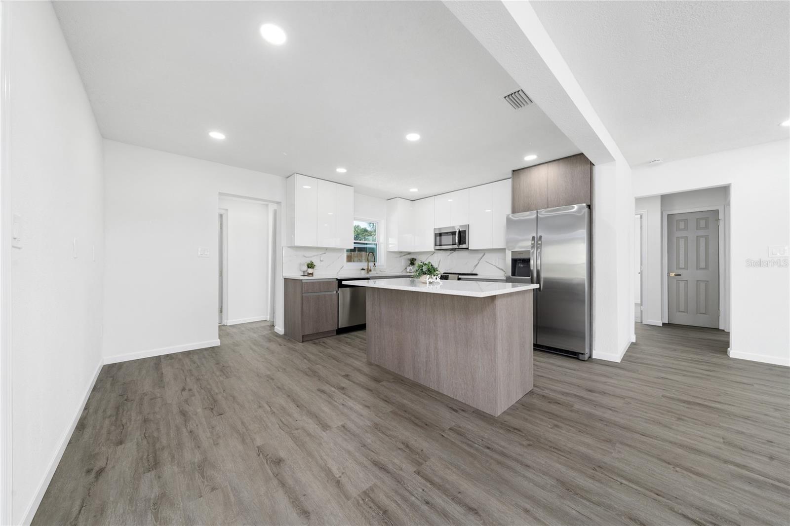 520 BAYWOOD DR S, DUNEDIN, FL, 34698