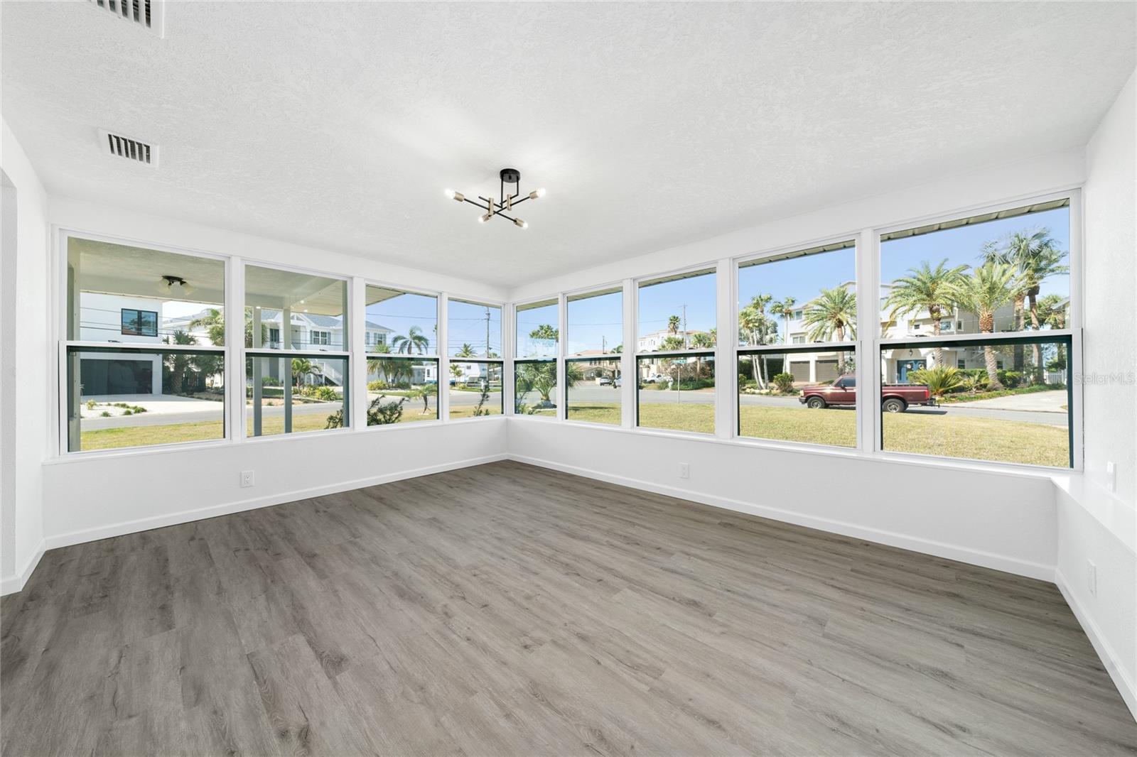 520 BAYWOOD DR S, DUNEDIN, FL, 34698