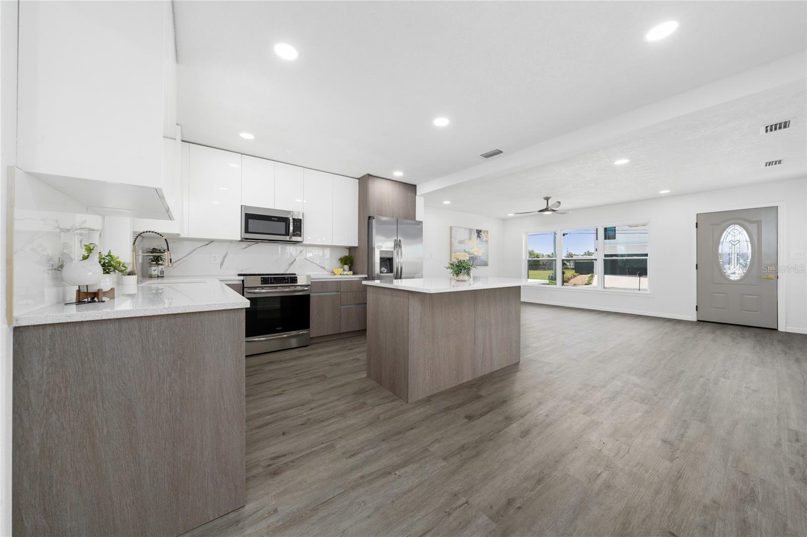 520 BAYWOOD DR S, DUNEDIN, FL, 34698