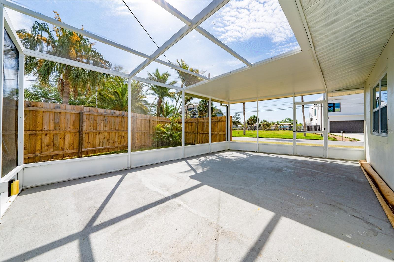 520 BAYWOOD DR S, DUNEDIN, FL, 34698