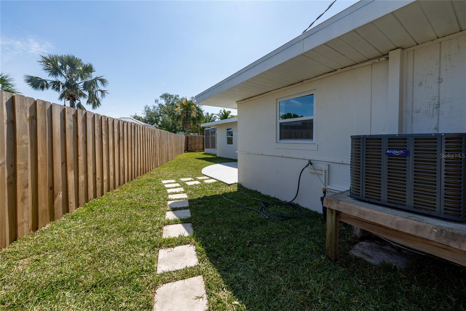 520 BAYWOOD DR S, DUNEDIN, FL, 34698