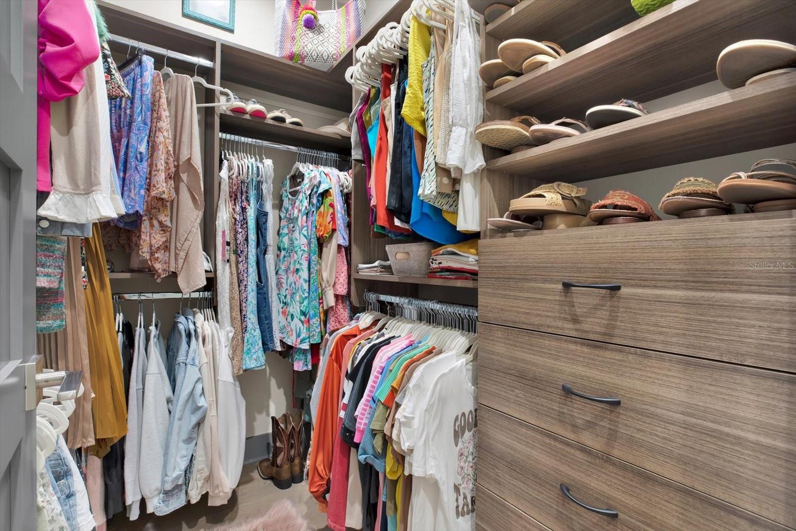 511 45TH AVE N, ST PETERSBURG, FL, 33703