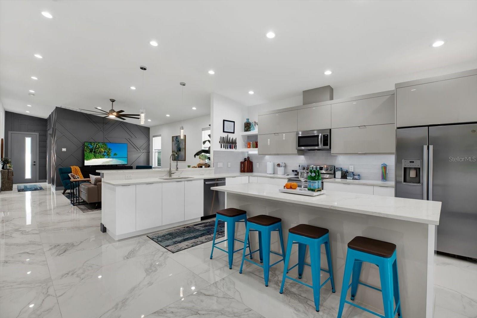 511 45TH AVE N, ST PETERSBURG, FL, 33703